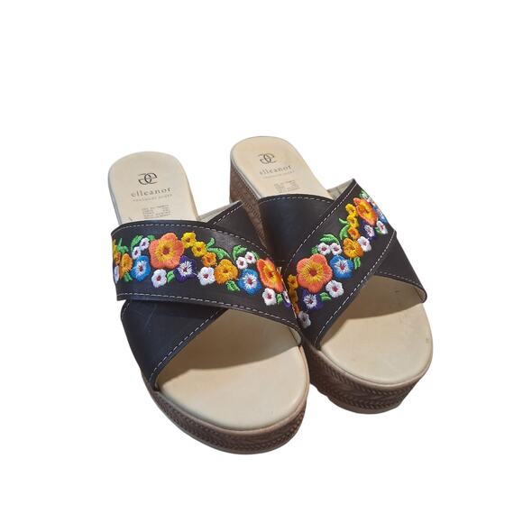 Elleanor Embroidered Whimsy Leather Platform Sandals Women's size 9½ Handmade - Picture 2 of 11